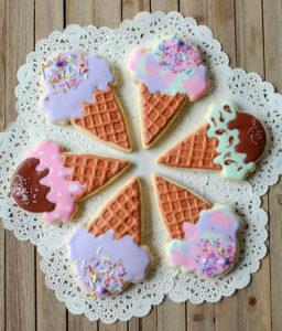 The Freshman Cook: Ice Cream Cone Sugar Cookies!